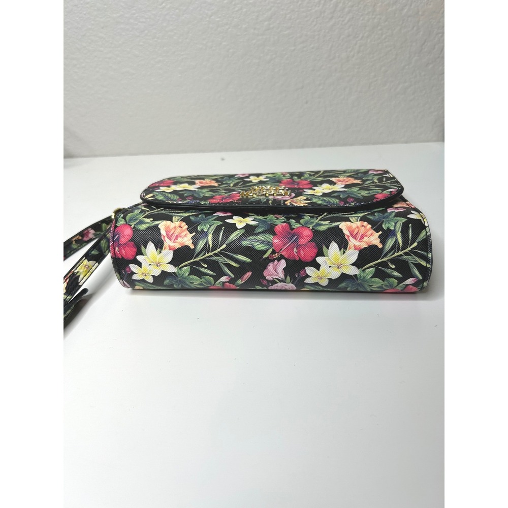 Steve Madden Black Floral Blynn Crossbody Bag - Picture 6 of 9